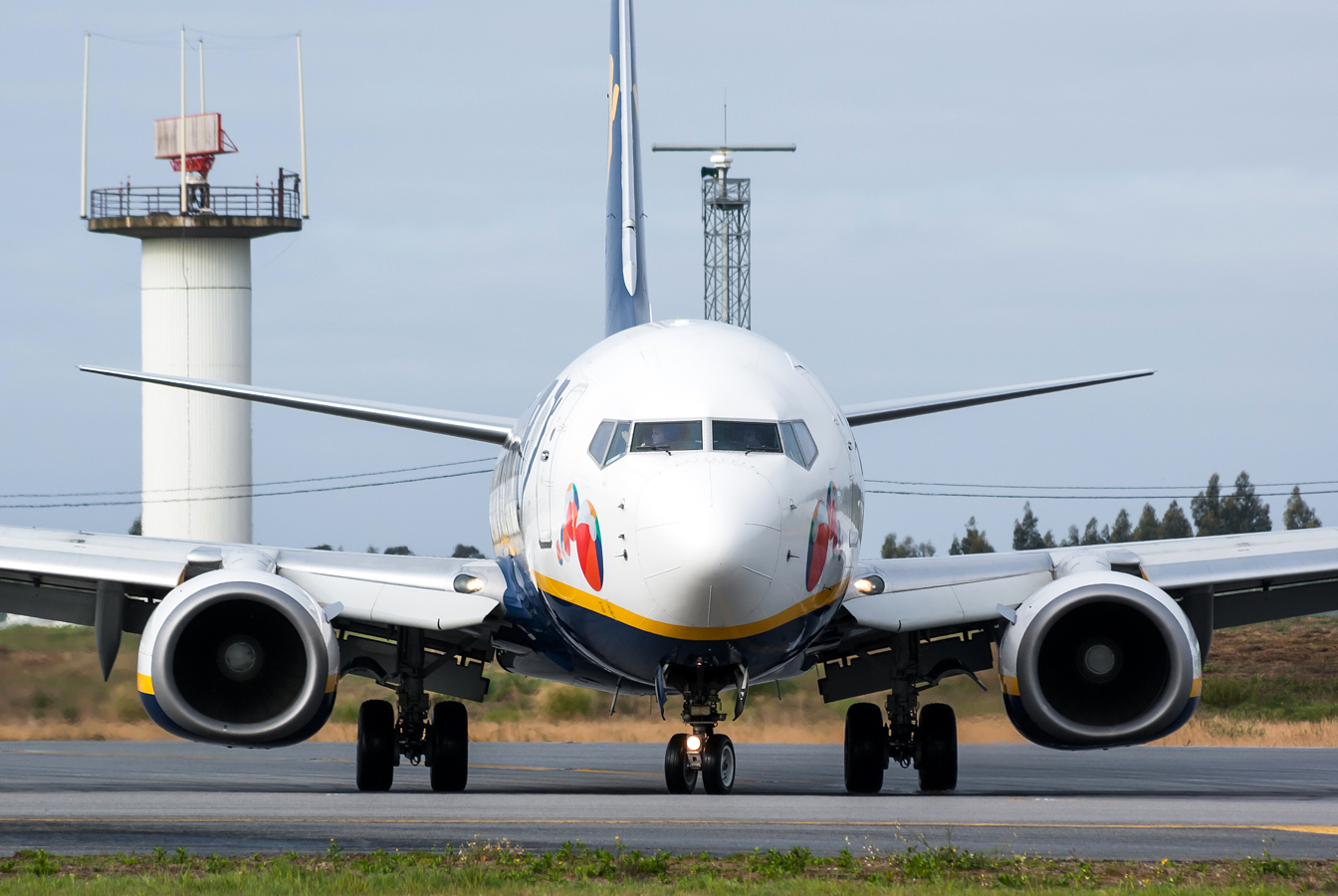 EI-DYT · Boeing 737-8AS(WL) · (OPO / LPPR)