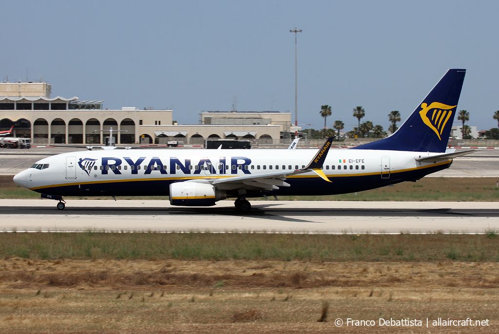 EI-EFE · Boeing 737-8AS(WL) · (MLA / LMML)