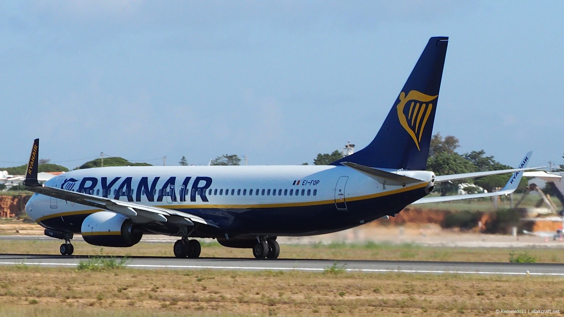 EI-FOP · Boeing 737-8AS(WL) · (FAO / LPFR)