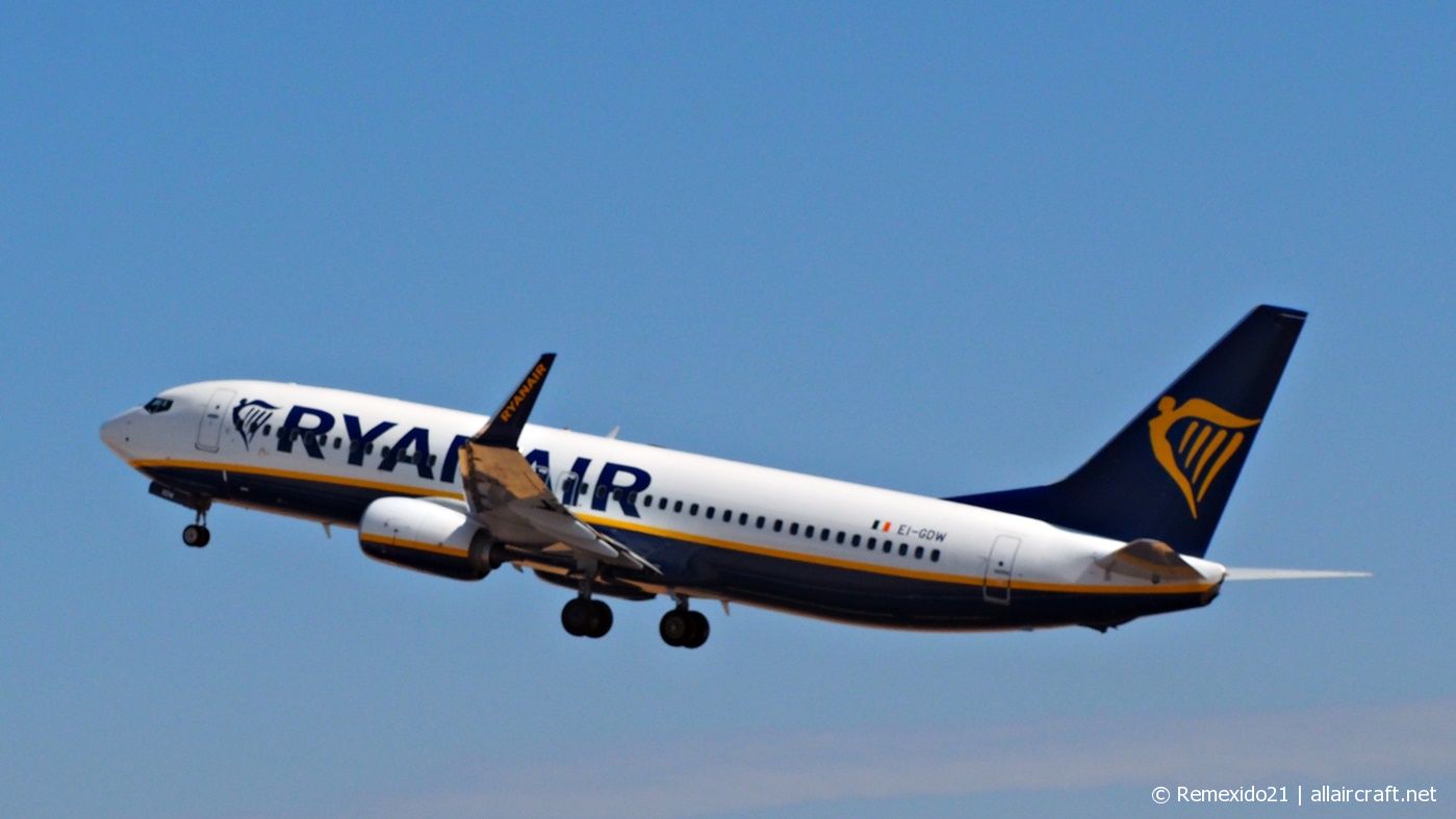 EI-GDW · Boeing 737-8AS(WL) · (FAO / LPFR)