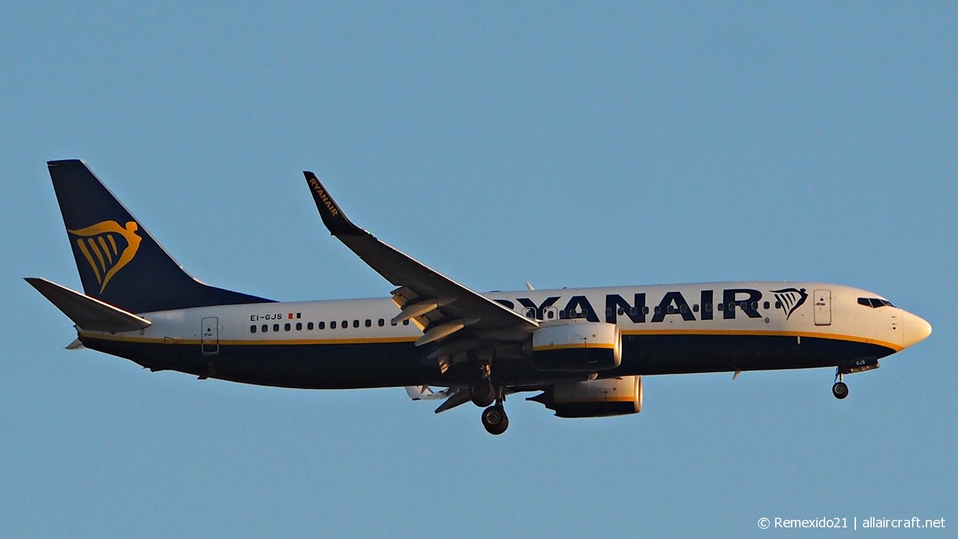 EI-GJS · Boeing 737-8AS(WL) · (FAO / LPFR)