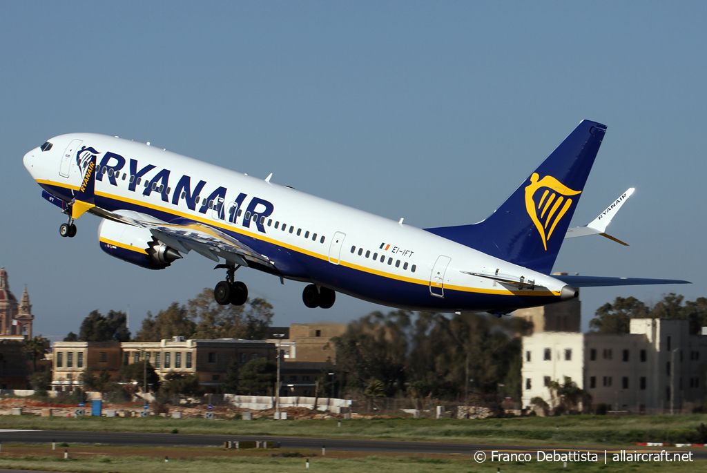 EI-IFT · Boeing 737-8200 MAX · (MLA / LMML)