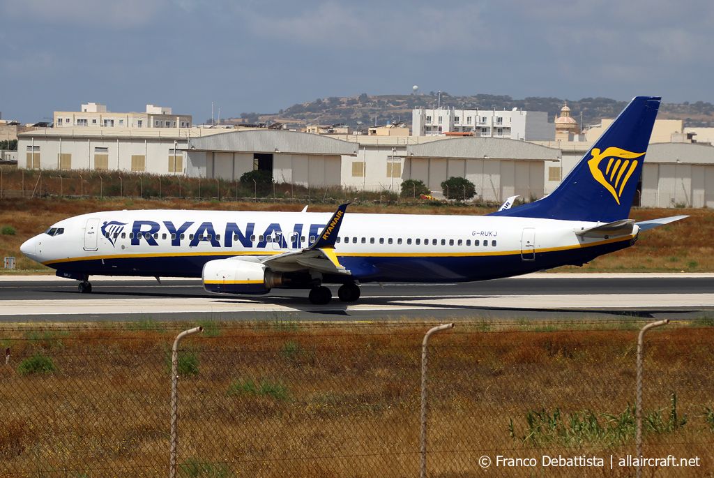 G-RUKJ · Boeing 737-8AS(WL) · (MLA / LMML)