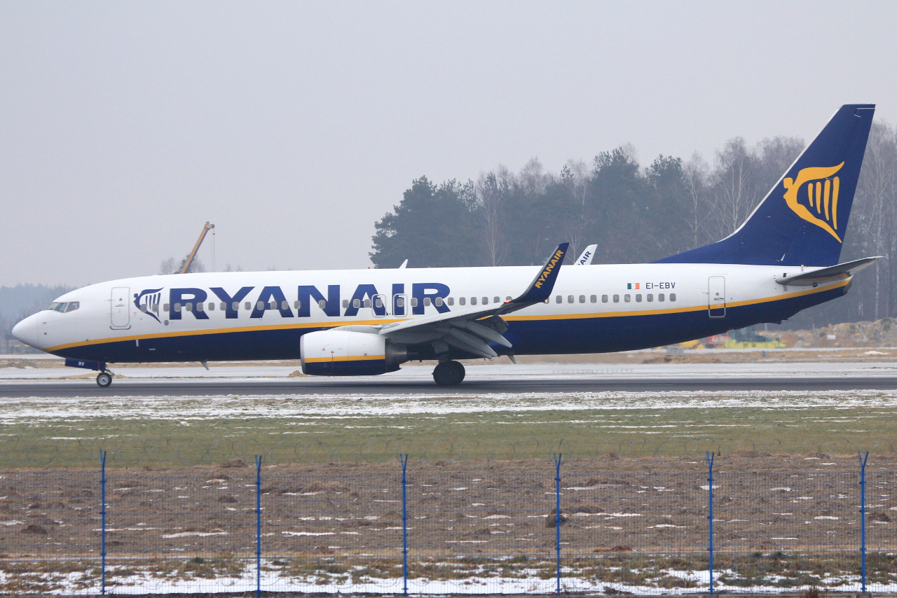 EI-EBV · Boeing 737-8AS(WL) · (RZE / EPRZ)