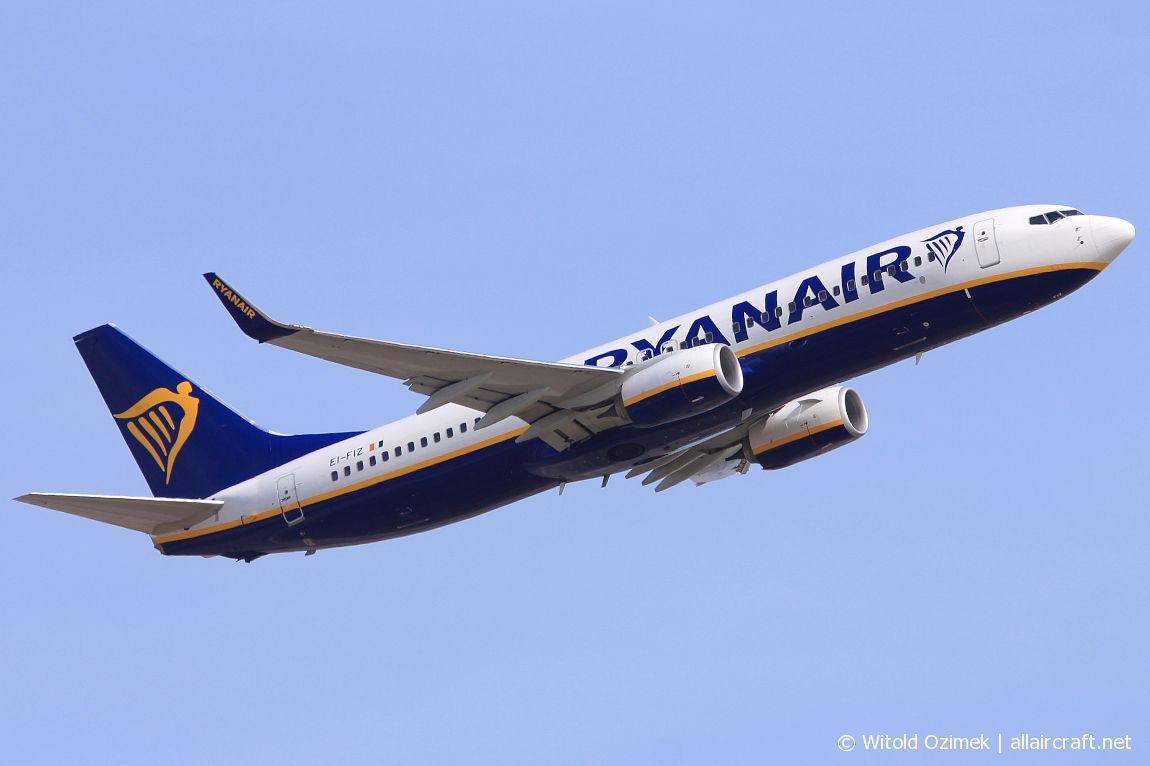 EI-FIZ · Boeing 737-8AS(WL) · (FCO / LIRF)