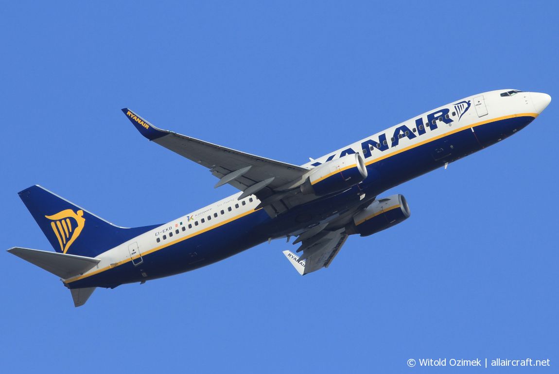 EI-EKB · Boeing 737-8AS(WL) · (FCO / LIRF)
