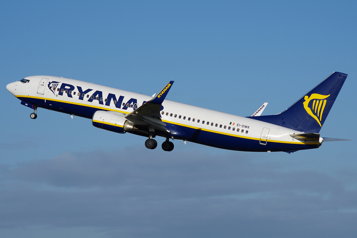 EI-DWK · Boeing 737-8AS(WL) · (DUB / EIDW)