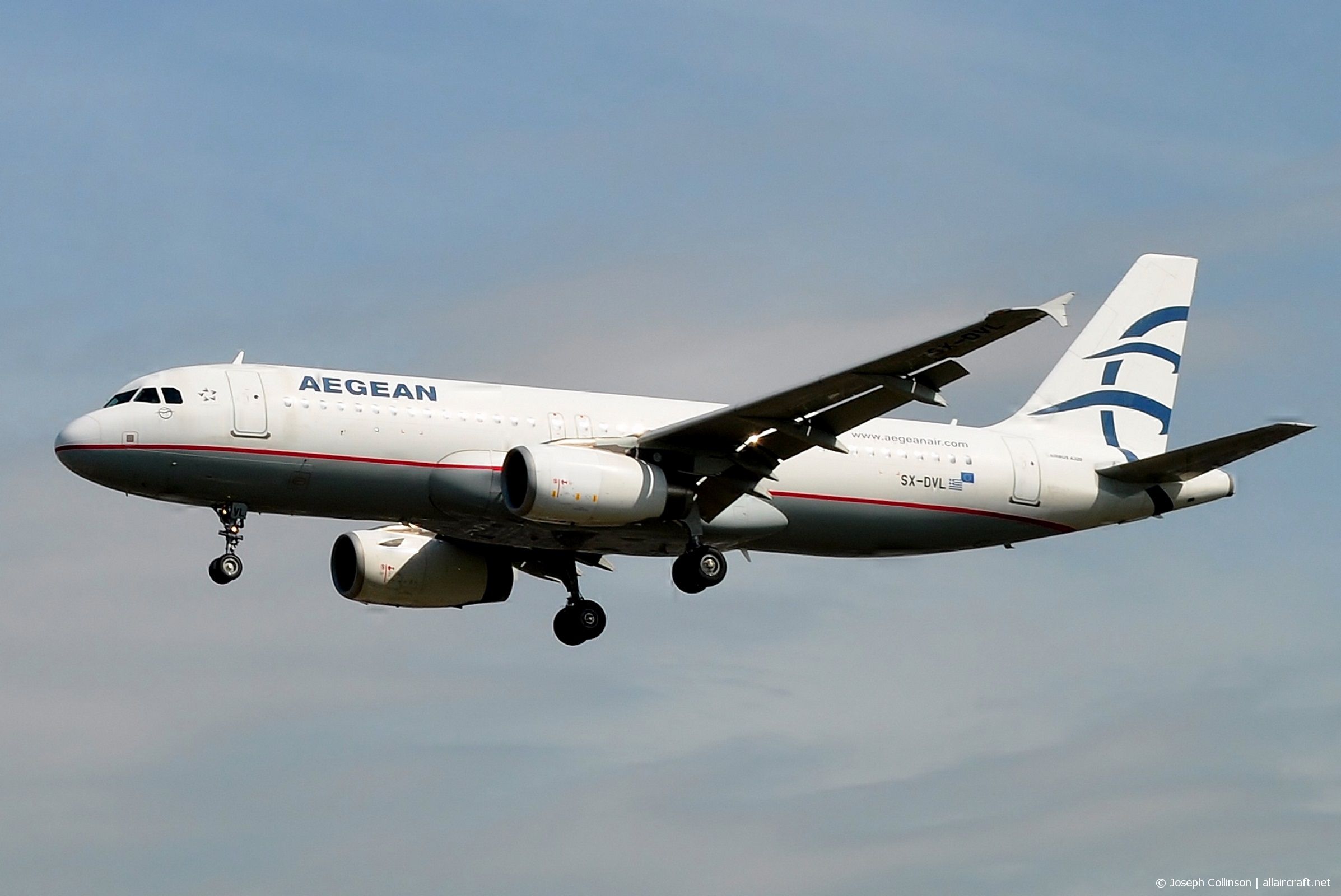SX-DVL · Airbus A320-232 · (LHR / EGLL)