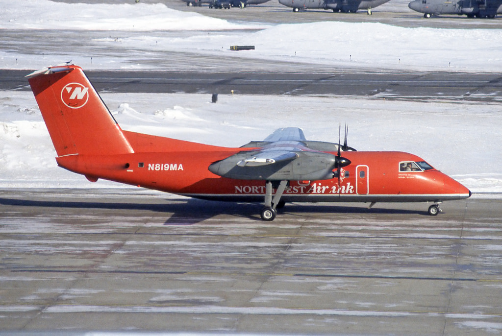 N819MA · De Havilland Canada DHC-8-102 Dash 8 · (MSP / KMSP)