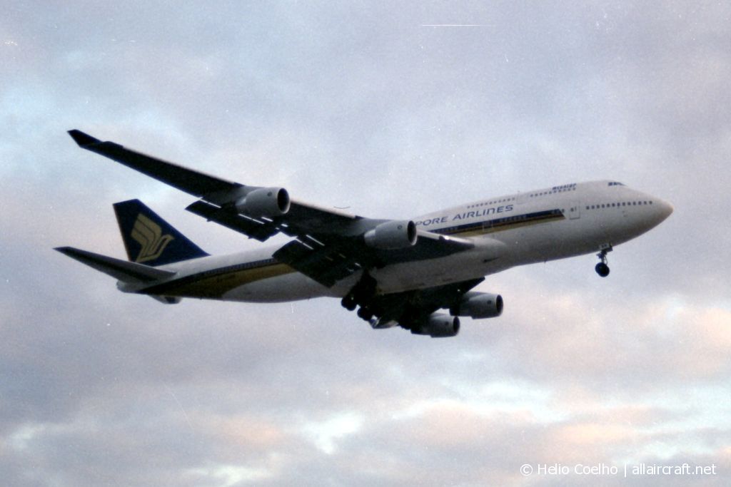 9V-SMM · Boeing 747-412 · (LHR / EGLL)