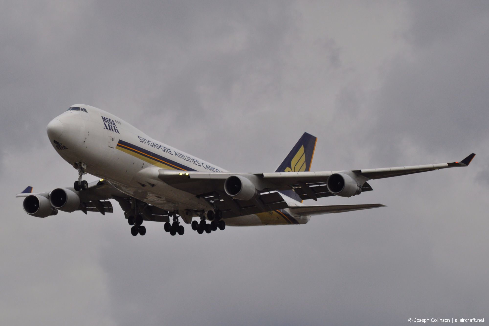 9V-SFD · Boeing 747-412F(SCD) · (LHR / EGLL)