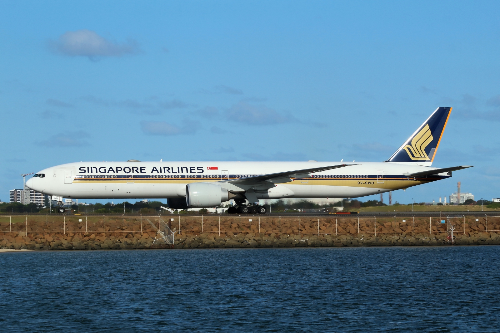 9V-SWU · Boeing 777-312/ER · (SYD / YSSY)