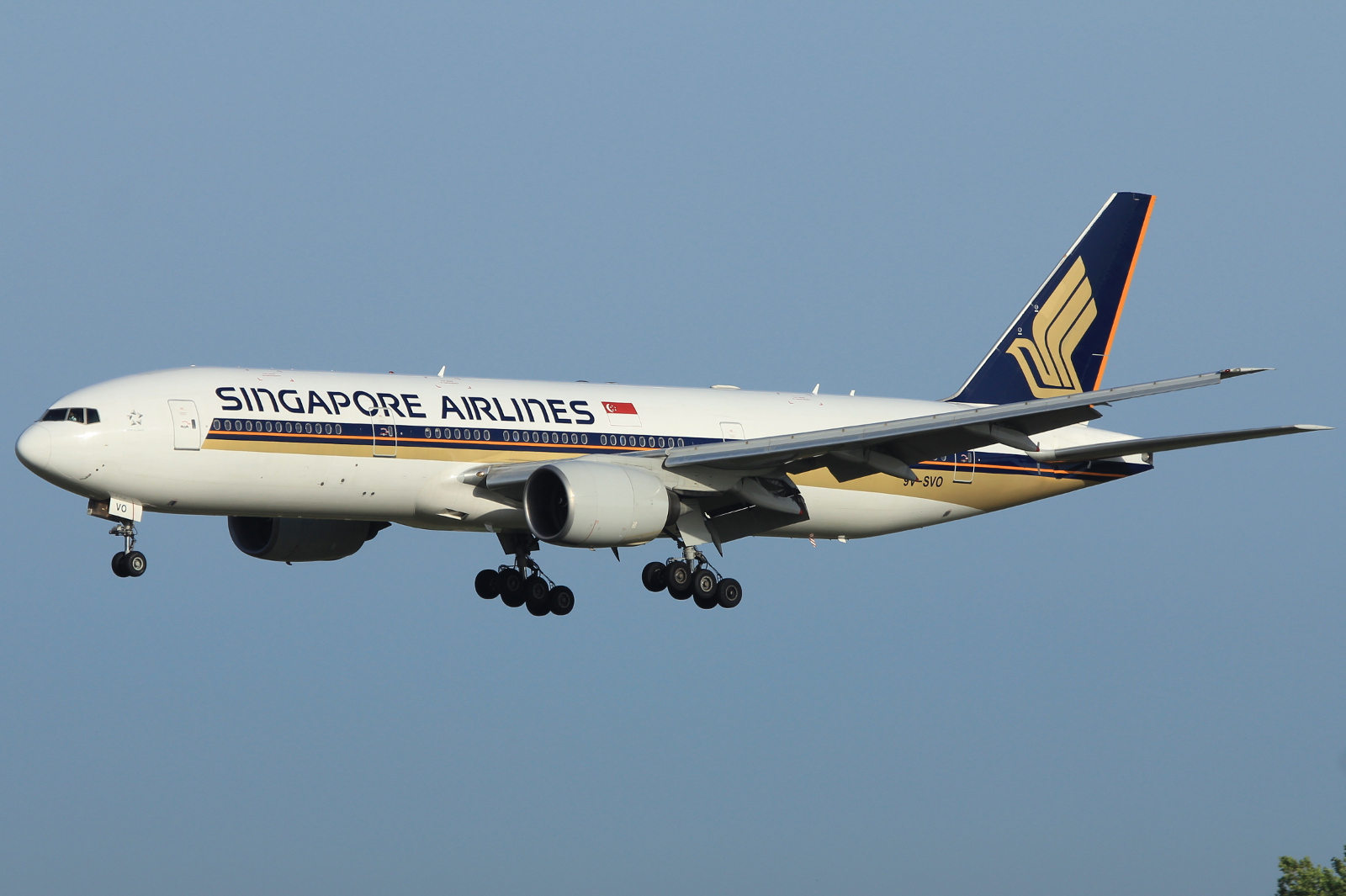 9V-SVO · Boeing 777-212/ER · (FCO / LIRF)