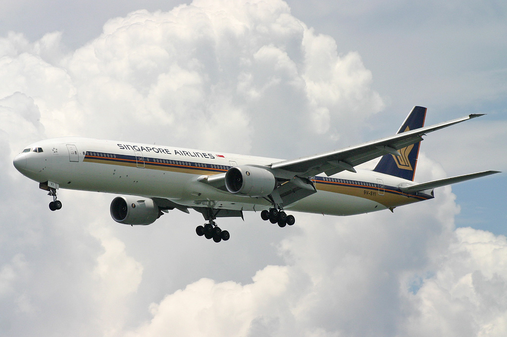 9V-SYI · Boeing 777-312 · (HKG / VHHH)