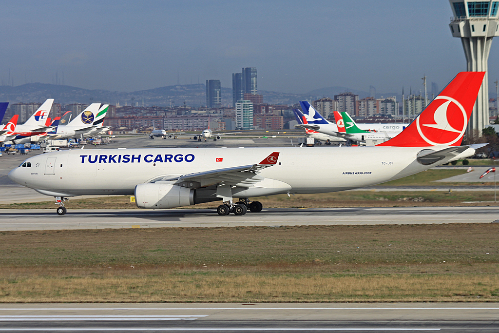 TC-JCI · Airbus A330-243F · (IST / LTBA)