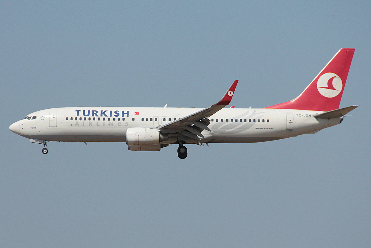 TC-JGH · Boeing 737-8F2(WL) · (FCO / LIRF)