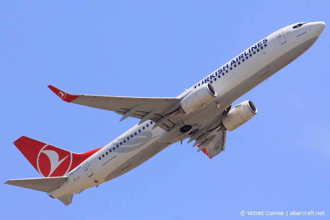 TC-JHN · Boeing 737-8F2(WL) · (FCO / LIRF)