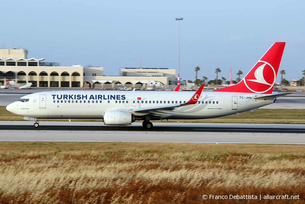 TC-JHN · Boeing 737-8F2(WL) · (MLA / LMML)