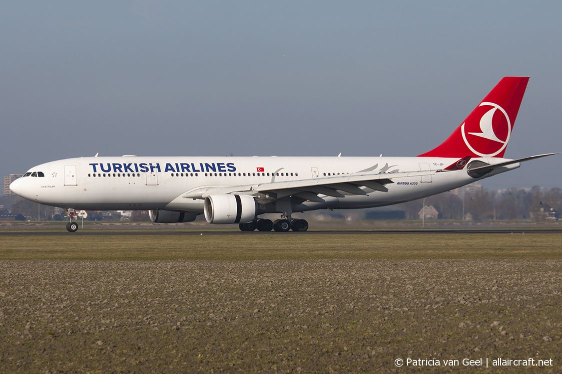 TC-JIP · Airbus A330-223 · (AMS / EHAM)