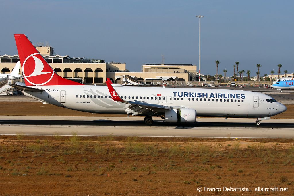 TC-JVV · Boeing 737-8F2(WL) · (MLA / LMML)