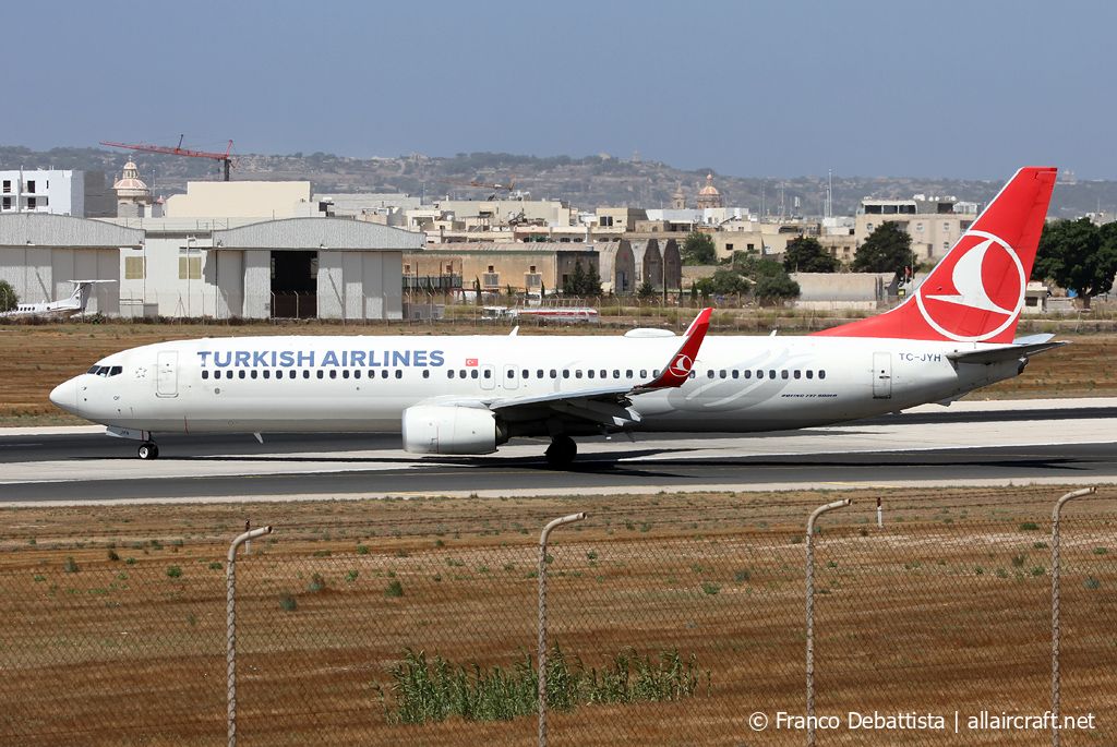 TC-JYH · Boeing 737-9F2ER(WL) · (MLA / LMML)