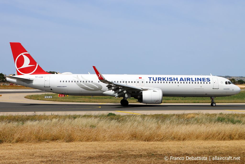 TC-LSS · Airbus A321-271NX · (MLA / LMML)