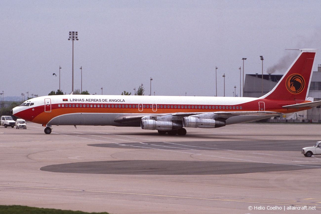 D2-TOP · Boeing 707-382B · (CDG / LFPG)