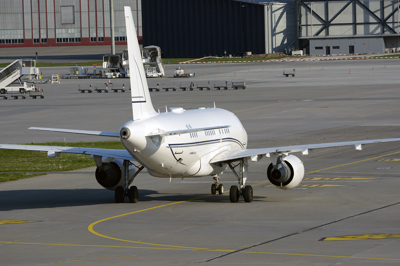 HZ-A5 · Airbus A318-112 ACJ Elite · (ZRH / LSZH)