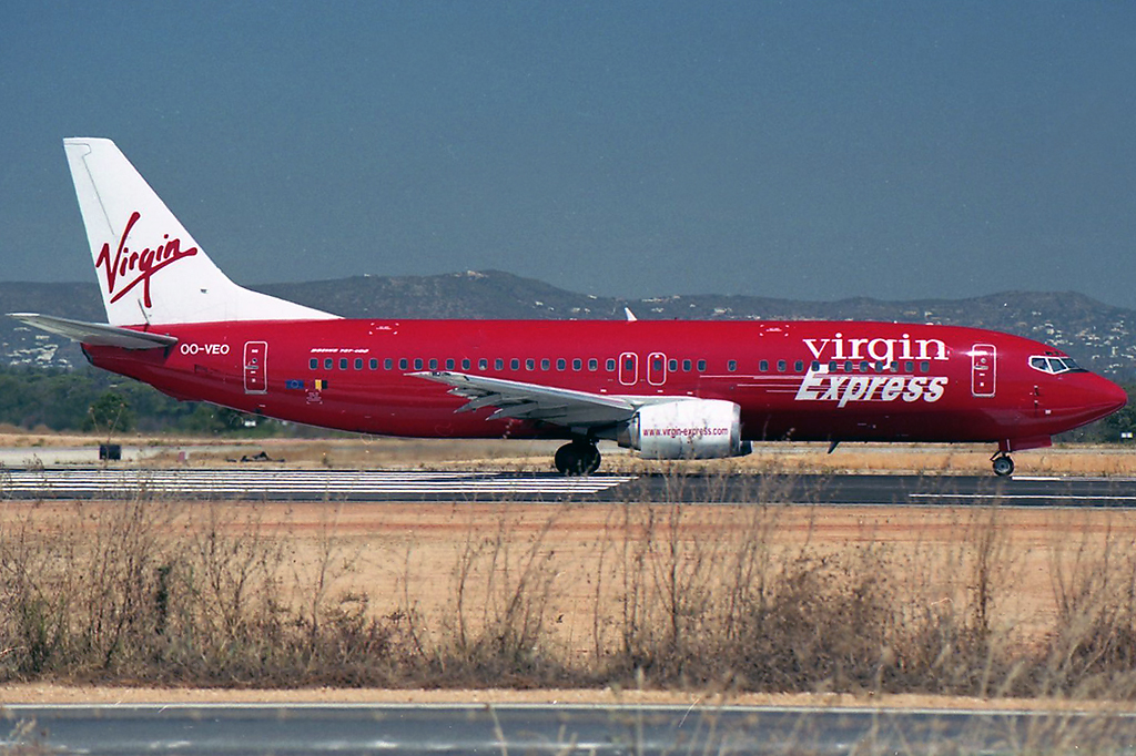 OO-VEO · Boeing 737-4Y0 · (FAO / LPFR)