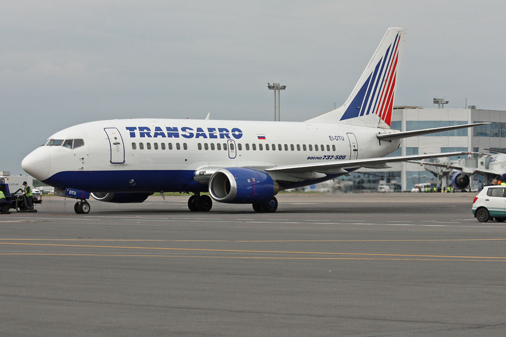 EI-DTU · Boeing 737-5Y0 · (DME / UUDD)