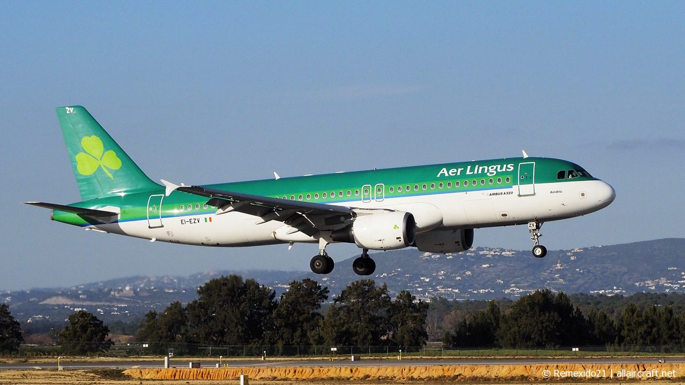 EI-EZV · Airbus A320-214 · (FAO / LPFR)