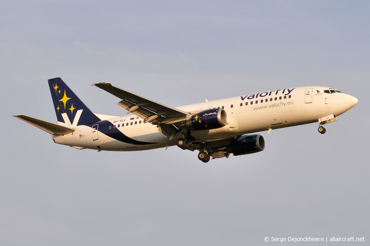 9H-VLA · Boeing 737-430 · (BRU / EBBR)