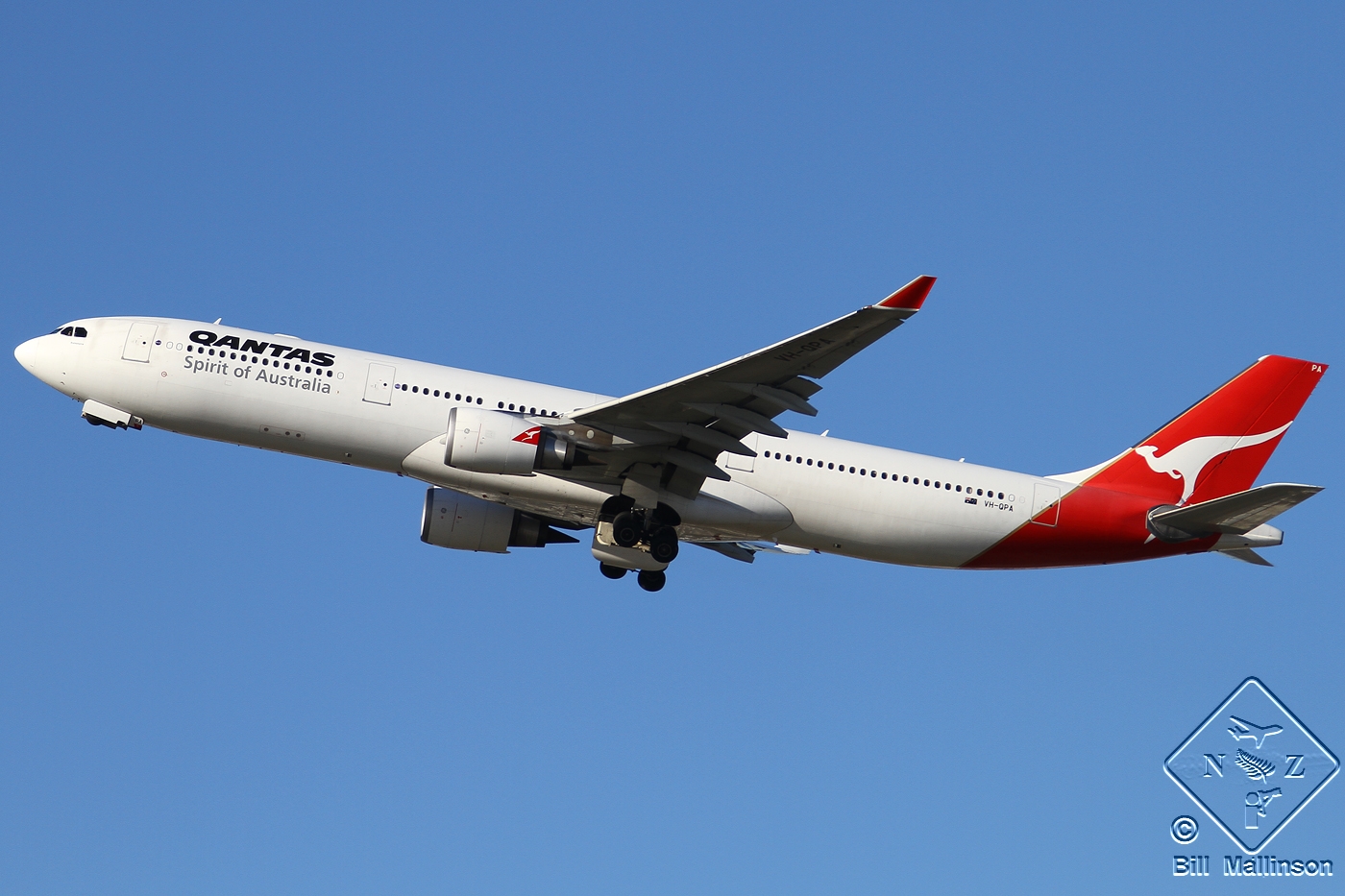 VH-QPA · Airbus A330-303 · (SYD / YSSY)