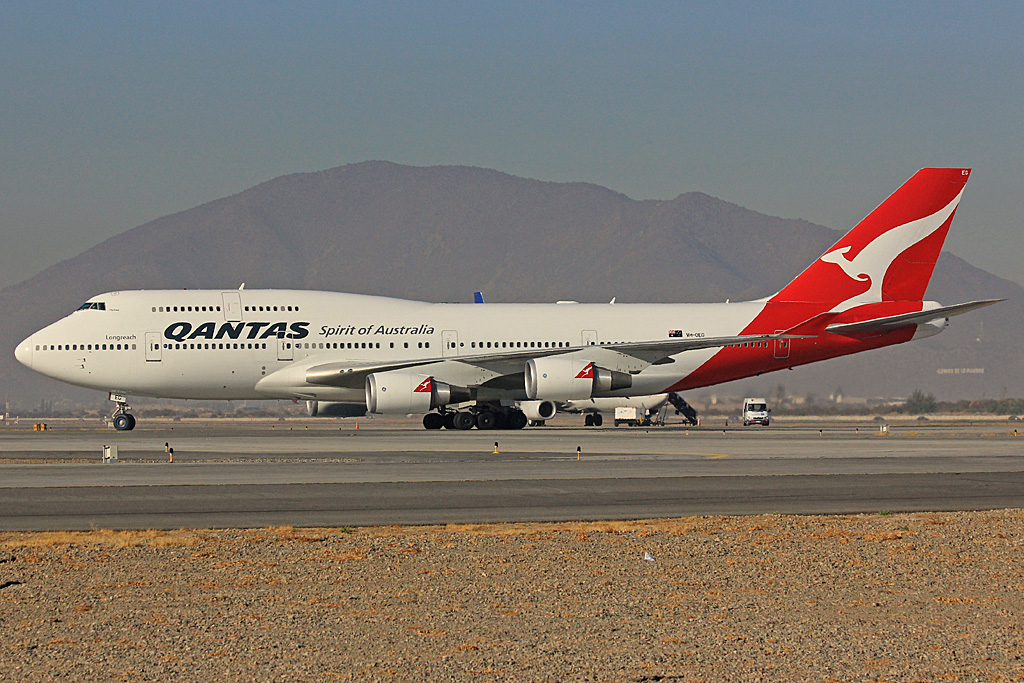VH-OEG · Boeing 747-438/ER · (SCL / SCEL)
