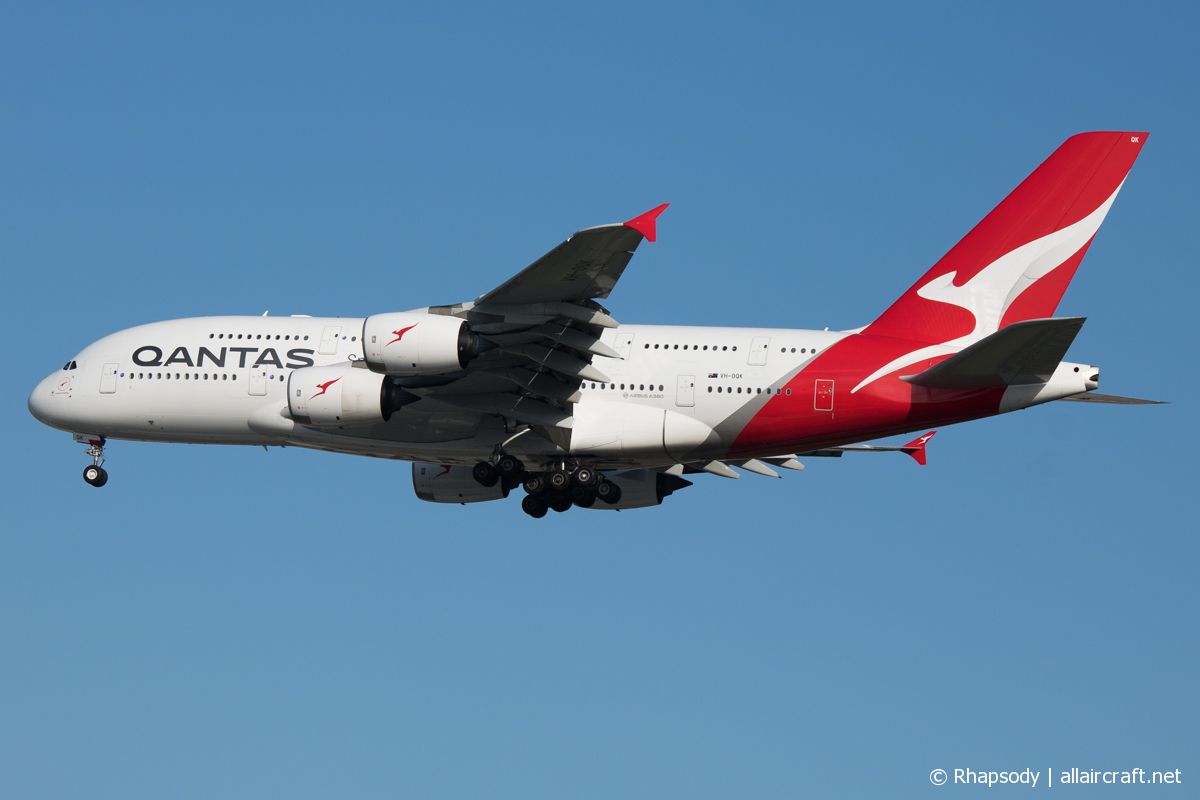 VH-OQK · Airbus A380-842 · (SIN / WSSS)