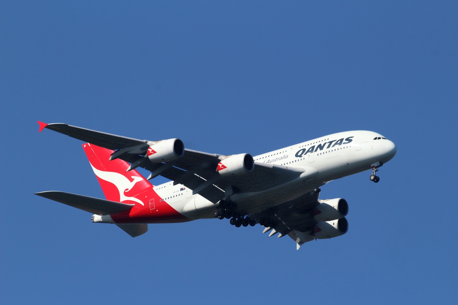 VH-OQI · Airbus A380-842 · (SYD / YSSY)