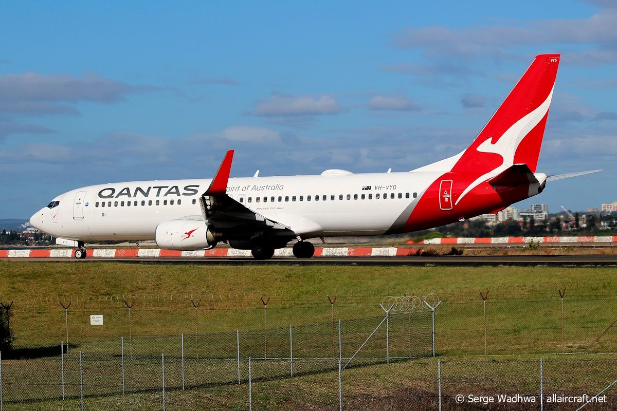 VH-VYD · Boeing 737-838(WL) · (SYD / YSSY)
