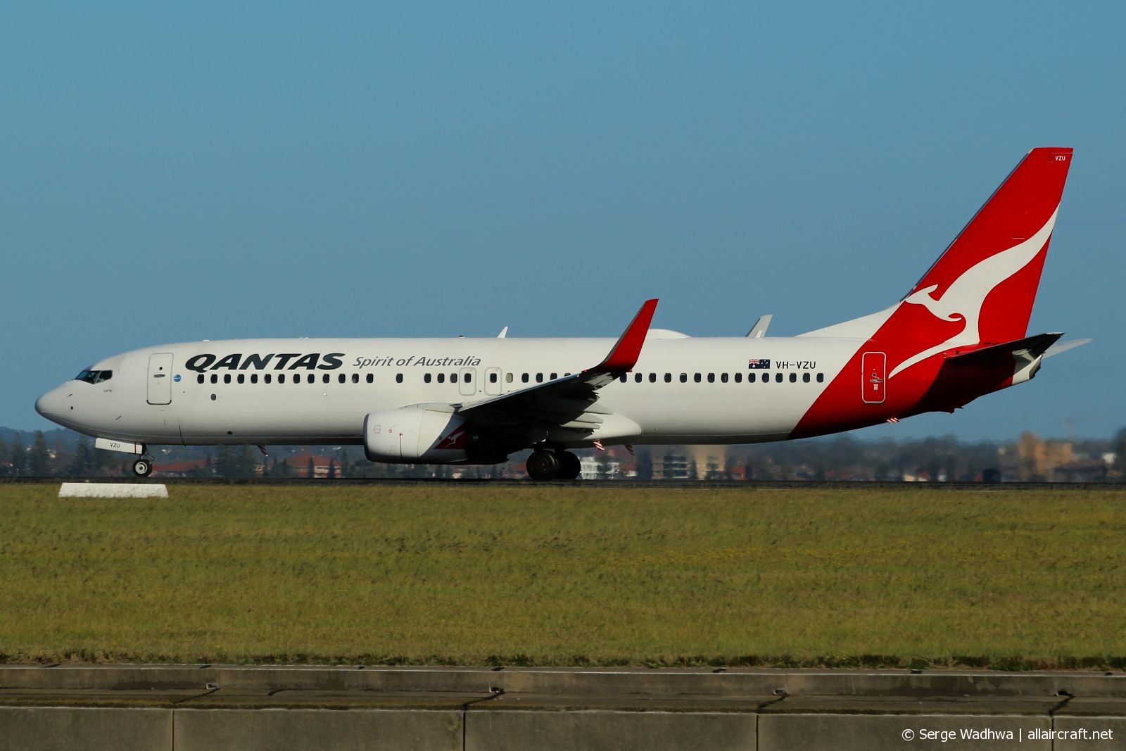 VH-VZU · Boeing 737-838(WL) · (SYD / YSSY)
