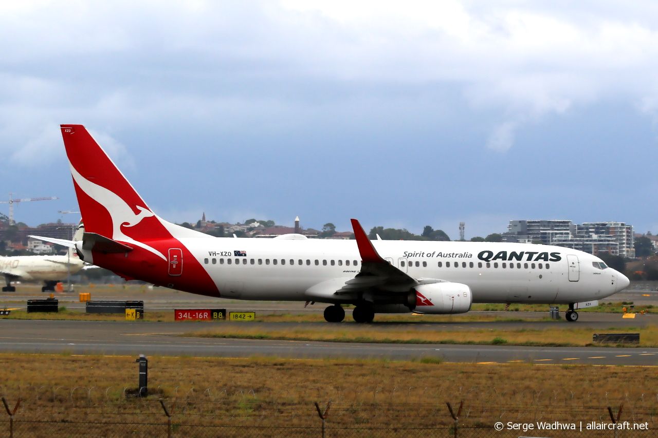 VH-XZO · Boeing 737-838(WL) · (SYD / YSSY)