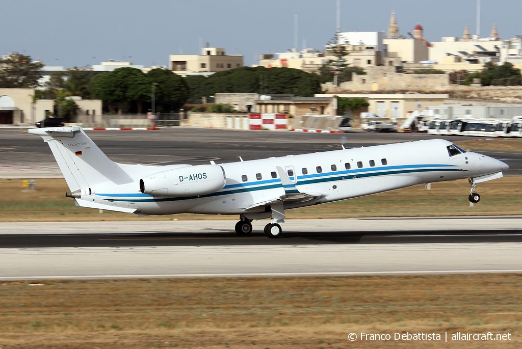 D-AHOS · Embraer ERJ-135BJ Legacy 650 · (MLA / LMML)
