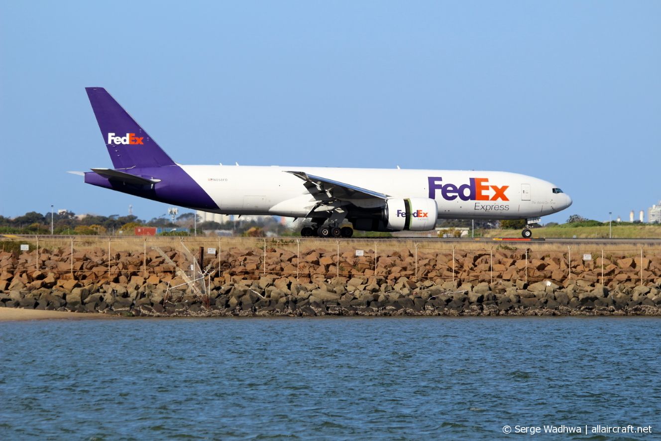 N858FD · Boeing 777-FS2 · (SYD / YSSY)