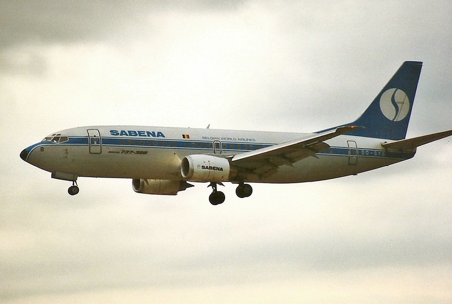 OO-SYB · Boeing 737-329 · (LHR / EGLL)
