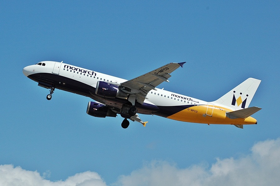 G-MPCD · Airbus A320-231 · (FAO / LPFR)
