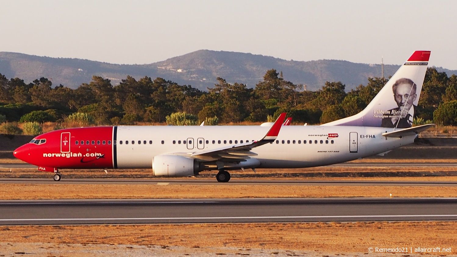 EI-FHA · Boeing 737-8JP(WL) · (FAO /LPFR)