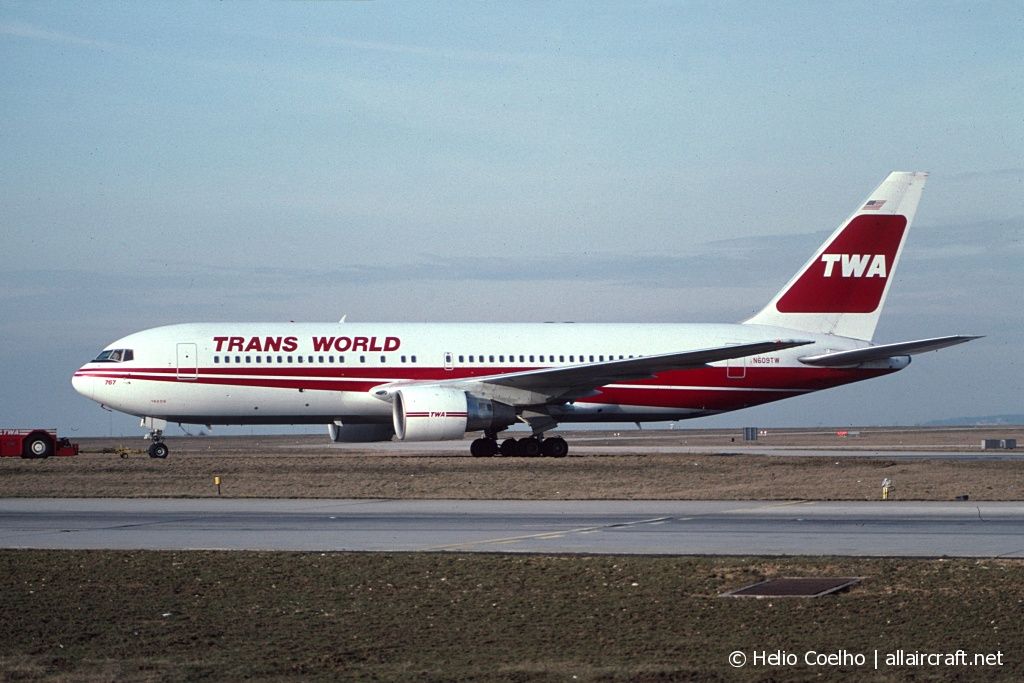 N609TW · Boeing 767-231 · (CDG / LFPG)