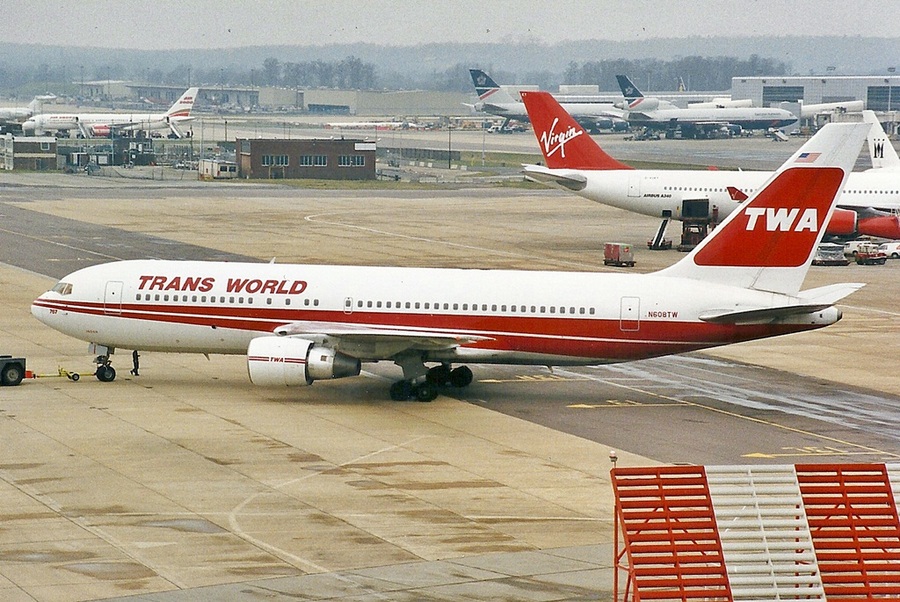 N608TW · Boeing 767-231 · (LGW / EGKK)