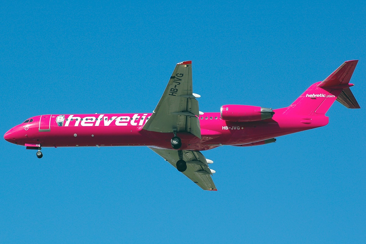 HB-JVG · Fokker 100 · (AGP / LEMG)