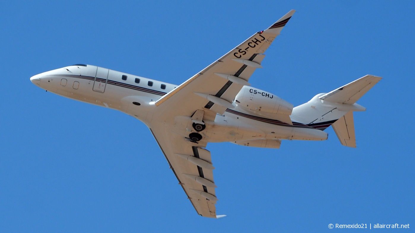 CS-CHJ · Bombardier BD-100-1A10 Challenger 350 · (FAO / LPFR)