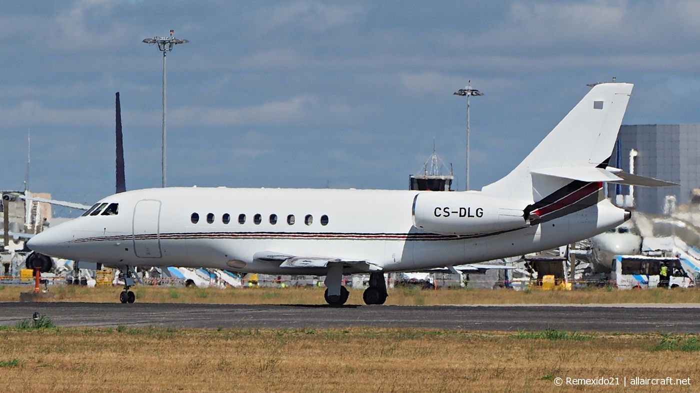 CS-DLG · Dassault Falcon 2000EX · (LIS / LPPT)