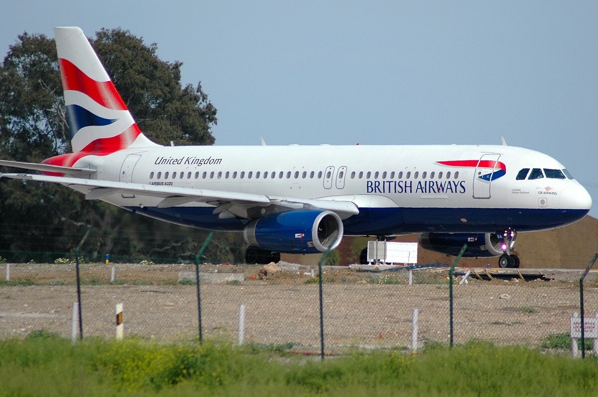G-TTOA · Airbus A320-232 · (AGP / LEMG)